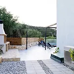 וילה Ilianthi Kalamítsi