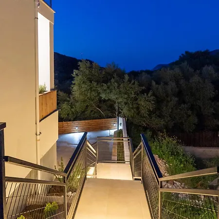 Villa Ilianthi