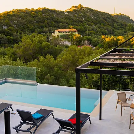 Villa Ilianthi *